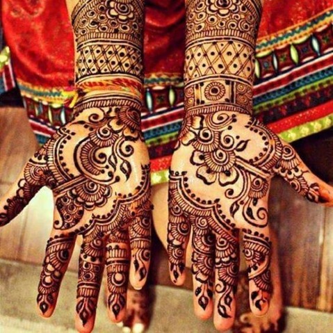 Arabic Floral Mehndi For Brides